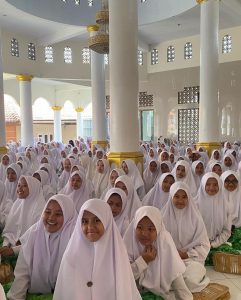 ClipDown.App_300179095_742860803454325_7952962235124328860_n-241x300 Peran Literasi Dalam Pembentukkan Karakter Santri