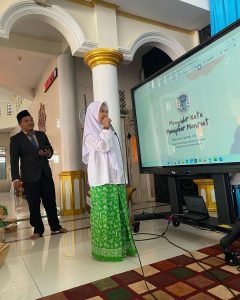 ClipDown.App_300204236_125364850239018_6561785859270120483_n-240x300 Peran Literasi Dalam Pembentukkan Karakter Santri