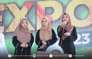 ClipDown.App_337428114_225589316685879_4867317234775971524_n-300x195 Manah Expo Putri