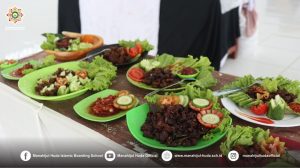 ClipDown.App_357377289_5627437694026246_2528924980723114841_n-300x168 Cooking Day Idul Adha