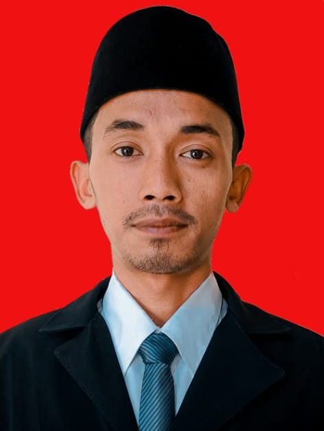 Luk-472x629 Profil Guru